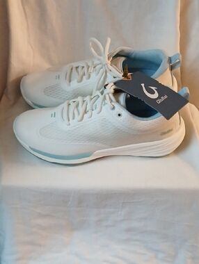 OluKai White & Light Blue Casual Running Shoes